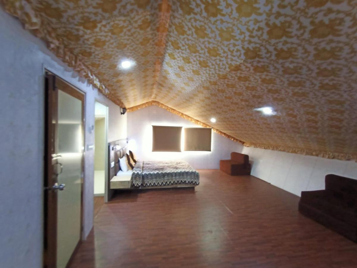 Ghughuti Resort Lansdowne Bagian luar foto